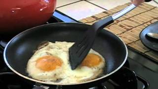 How toMake a Killer Fried Egg Sandwich [upl. by Osterhus]