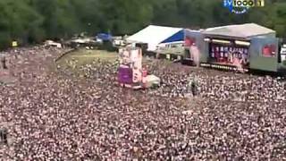 YouTube Beyonce Crazy In Love Live At Party In The Park 2003 [upl. by Ailehc]