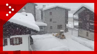 Gressoney La Trinité la nevicata si intensifica [upl. by Akima]