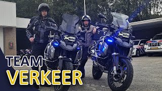 Politie  Onopvallende Politiemotor  Verkeerspolitie  220 KMU [upl. by Ateekahs48]