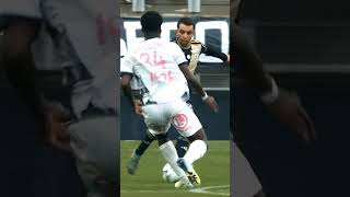 Ce dribble 😱 ligue2bkt ligue2 skills footballshorts footballedits [upl. by Ahsiryt]