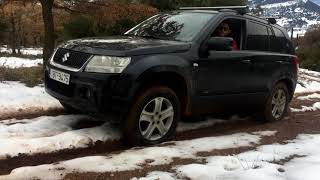 SUZUKI GRAND VITARA 20 2007 4X4 OFF ROAD snow TEST YOKOHAMA GEOLANDAR G015  SORRY FOR THE MUSIC [upl. by Ainnos]