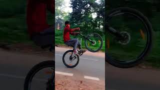 Long whellie ✨ bike automobile bikezoneranchi bikestunt ranchi stunt cycle mtb stuntnews [upl. by Llertnek]