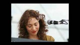 Regina Spektor  Mermaid 08232005 [upl. by Nemlaz204]