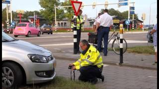 GPTV Lesauto rijdt fietser aan door onjuiste verkeerslichten [upl. by Ahsa]