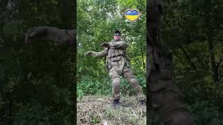 Танець воїна під час хвилинки відпочинку A warriors dance during a moment of rest shorts [upl. by Acilegna]