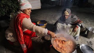 Itani Kadi Mehnat Ke Baad Finally Gajar Ka Halwa Banke Teyar Ho Gaya  UP Vlogger Babli [upl. by Llirred]