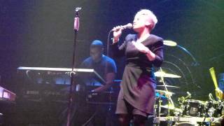 Emeli Sandé  Next To Me live at Ahoy Rotterdam [upl. by Ahsenek]