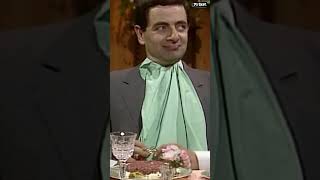 Mr Bean Comedy😂😂 comedy shorts mrbean viralvideo comedyfilms comedyshorts funnyshorts [upl. by Worden]