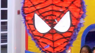 How to make a piñata SpiderMan Edition [upl. by Abrahamsen943]