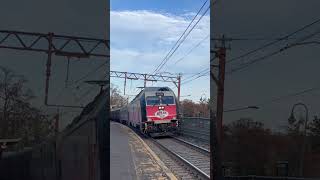 NJT 853 arriving at Maplewood with NJT 4503 Atlas leading [upl. by Htrahddis203]