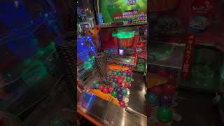 【ホリアテール】75枚の払い出しでメダルタワーを押す動画 メダルゲーム メダルタワー ゲーセン メダル ホリアテール メダル落とし コインゲーム [upl. by Ylhsa]