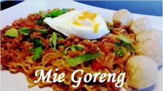 Cara Membuat Mie Goreng dari Indomie Rebus [upl. by Lehcar]