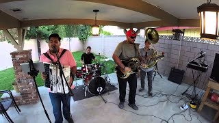 Los Serenos quotEl Corrido del Arnoldquot En Vivo 2014 [upl. by Atiugal]