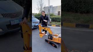 Big RC CAT excavator truck assembling clay [upl. by Nacnud]