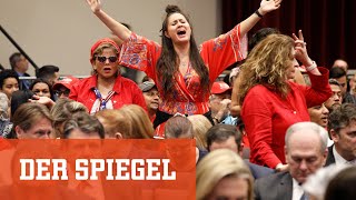 Trump und die Evangelikalen Um Gottes willen  DER SPIEGEL [upl. by Oxley274]