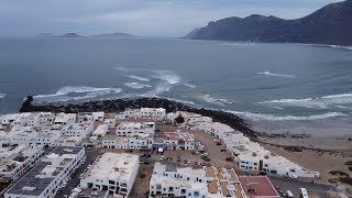 LANZAROTE Jan 2022  CALETA DE FAMARA and beach  Surfers Paradise [upl. by Enuj]