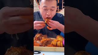 Hungry man finishing food gastronomia mukbang foodfight streetfood hungry delicious streetfoo [upl. by Macpherson252]