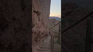 Camelback Mountain Phoenix Arizona hiking hard part arizona [upl. by Etrem108]