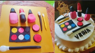 आता मेकअप केक साठी मोल्ड कशाला घरच्या घरी बनवा हा सुंदर Makeup Kit 👌makeupcake cake viral [upl. by Swart]