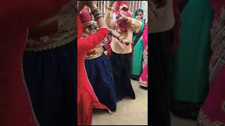 🌹🕺🏼💃🏼quotTu Bin Baja Sapera Mohe Karo Nag Sataye Goquot🤗😁shorts viral dance youtube youtubeshorts [upl. by Koval721]