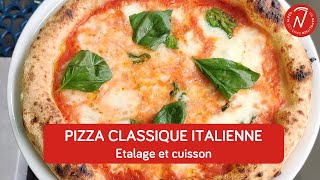 Pizza CLASSIQUE italienne  Etalage et cuisson [upl. by Okin653]