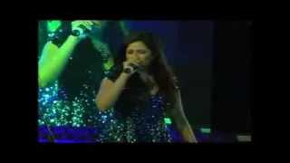 Dheere Dheere Saibo song Shreya Ghoshal Live at Dharwad Utsav 2013 Dec15 [upl. by Alanah]