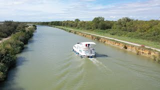 Location bateau Camargue amp Étang de Thau  Croisière fluviale près de Montpellier [upl. by Ermina999]