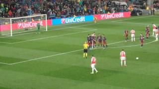 Barcelona Arsenal shot Sanchez free kick 2016 [upl. by Tiffy986]