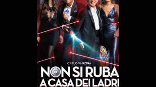 non si ruba a casa dei ladri film completo 2016 [upl. by Zeni]