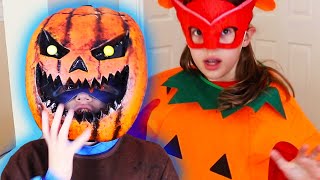 PJ Masks Pretend Play Halloween Pumpkin Transformation 🎃 PJ Masks Official [upl. by Nido]