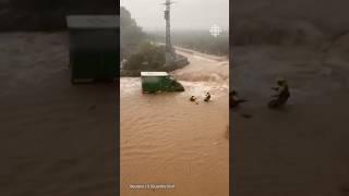 En image des inondations mortelles en Espagne [upl. by Gerbold182]