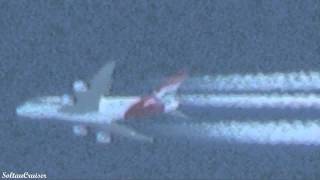 Qantas Airbus A380 Contrails Airbus Test Flight over Berlin 11012011 [upl. by Quintana]