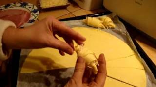 Recette croissants amuses bouches [upl. by Erodaeht]