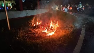 A moving motorcycle caught fire in Chittaranjan of Asansol city [upl. by Docile]