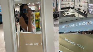 I BOUGHT MY FIRST MICHAEL KORS BAG 👜💅  MARILYN MEDIUM SAFFIANO LEATHER TOTE BAG [upl. by Andrews355]