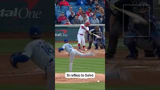 El reflejo lo salva beisbol mlb [upl. by Noda]