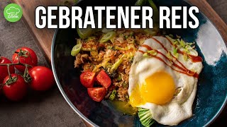 Gebratener Reis  Nasi Goreng Rezept [upl. by Neehar601]