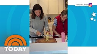 Jennifer Garner’s mom shares what she does with corn cobs [upl. by Aihcila]