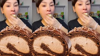 Asmr🍰Eating Chocolate Roll Cake🍰 Soft And Waxy Sound 크림丨먹방丨Mukbang丨Satisfying丨Eatingsh [upl. by Hymen]