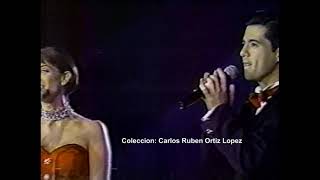 Dayanara Torres Miss Universe 1993 cantando en Filipinas [upl. by Iviv]