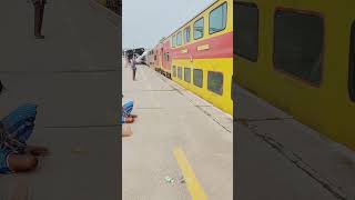 💥 High Speed Station Skiping of Double Decker Exp 🚂🇮🇳🔥 shorts trendingshorts indianrailways [upl. by Melburn188]