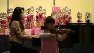 布拉格全國音樂大賽小提琴幼童組第一名Rieding Violin Concerto in B minorOp35 [upl. by Neruat]