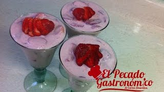 Como hacer fresas con crema [upl. by Otrebireh]