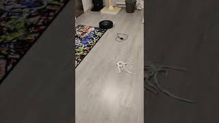 Roomba j7 avoiding obstacles with its camera [upl. by Akinyt]