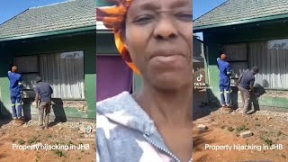 Veteran Actress Gcina Mkhize is seeking for help after her house was demolished while inside😳😳 [upl. by Novj]