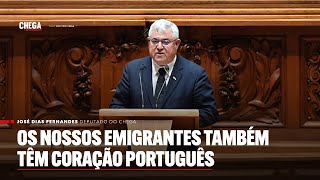 Os nossos emigrantes também têm coração português [upl. by Soigroeg]