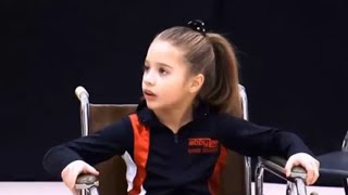 ¡Mackenzie en silla de ruedas Dance moms Latino [upl. by Artina]