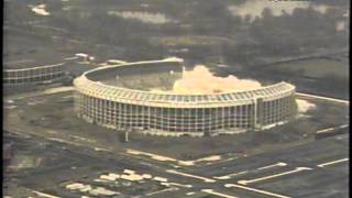 Veterans Stadium Implosion Live 3212004 [upl. by Oel]