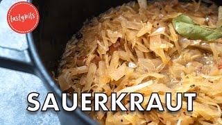 Deftiges Sauerkraut zubereiten und kochen nach Omas Rezept [upl. by Ziza]